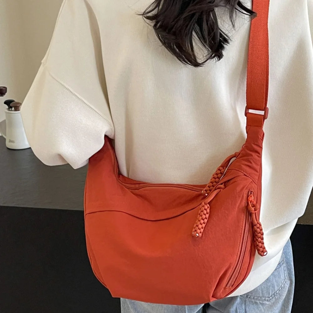 Canvas Lightweight Solid Color Dumpling Crossbody Bag - Large Capacity Korean-Inspired Shoulder Bag
