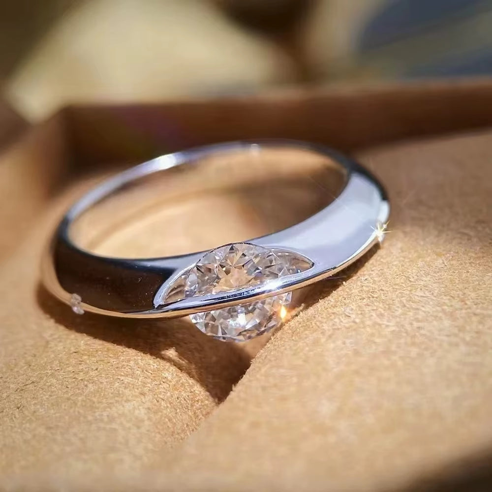 1 Carat Moissanite Solitaire Engagement Ring for Women in 925 Sterling Silver with Certification