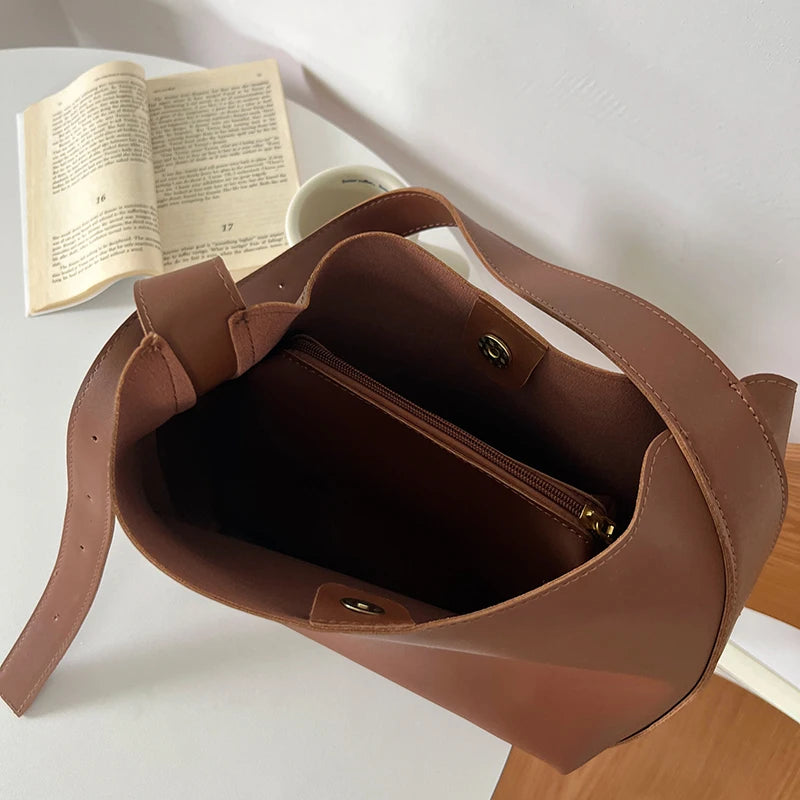 Minimalist PU Leather Shoulder Bag for Women - Versatile Fashion Handbag and Crossbody Bag for Work