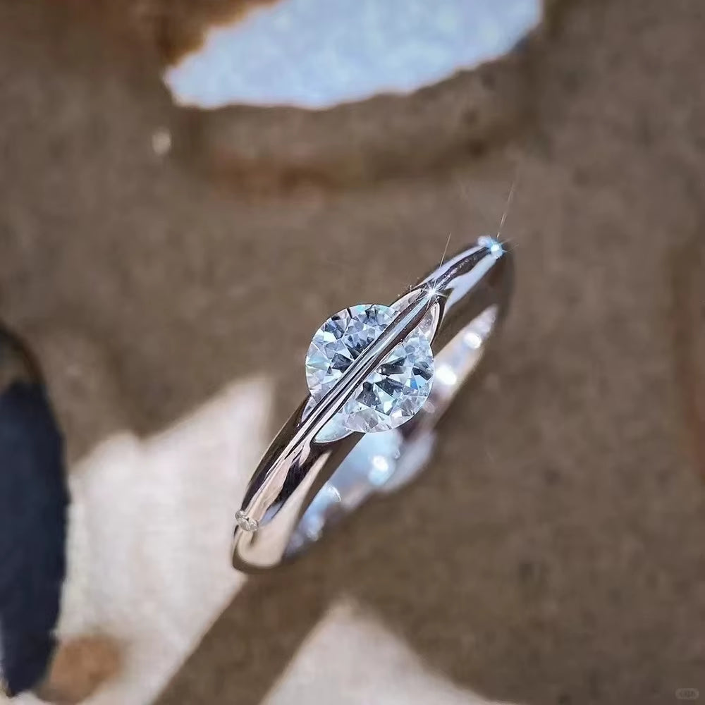 1 Carat Moissanite Solitaire Engagement Ring for Women in 925 Sterling Silver with Certification